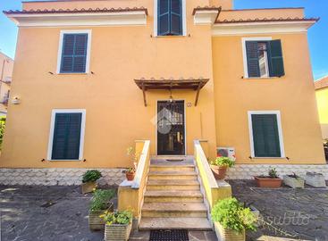 2 LOCALI A ROMA