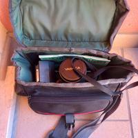 macchina fotografica yashica con rullino