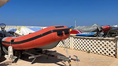 Gommone 4 metri con motore 8 cv