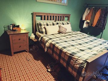 Letto matrimoniale ikea con comodino