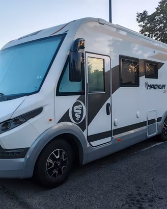 camper integrale elnagh 530 magnum