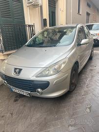 Peugeot 307 1.6 benzina 2007 500€