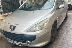 Peugeot 307 1.6 benzina 2007 500€