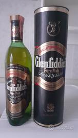 Bottiglia whisky Glenfiddich puro malto