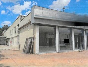 Immobile in asta di 938 m² a Savona