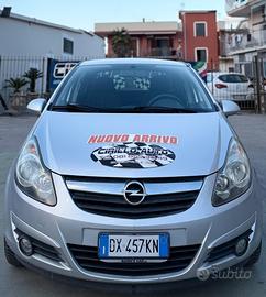 Opel Corsa 1.2 Benzina Automatica 85 Cv