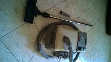 Aspirapolveri e Scope Elettriche