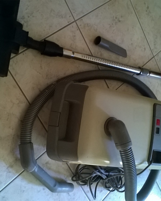 Aspirapolveri e Scope Elettriche