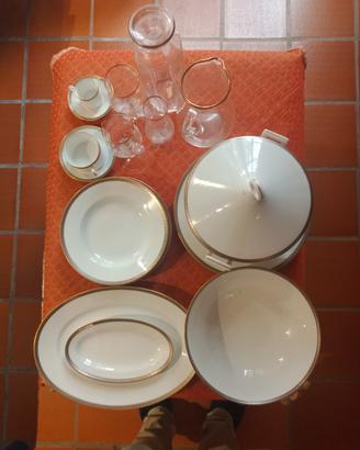 Servizio di Piatti + Bicchieri