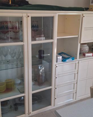 Mobile credenza