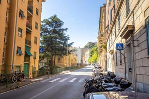 4 LOCALI A GENOVA