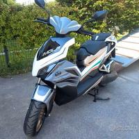 PROMO FLASH-SCOOTER F.B.Mondial IMOLA 125 WHITE