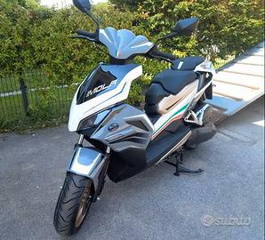 PROMO FLASH-SCOOTER F.B.Mondial IMOLA 125 WHITE