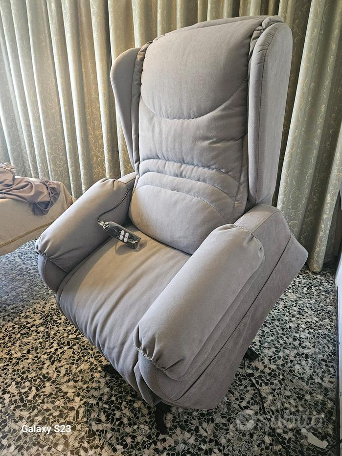 Poltrona relax motori con alzapersona Mobili usati