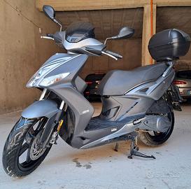 Kymco Agility 125 16 +, anno 2017.