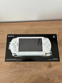 Sony PSP-1004 colore Ceramic White