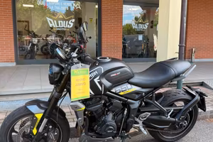 Triumph Trident 660 A 3450€ OPERAZIONE 50%