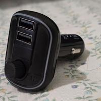 Caricabatterie auto bluetooth FM vivavoce dual USB