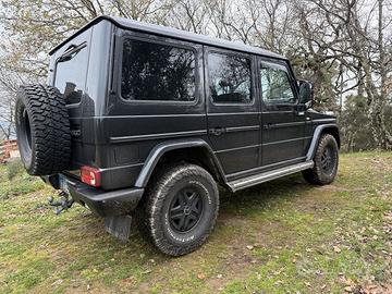 Mercedes Benz G300 9 posti Overland