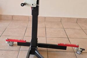 Cavalletto solleva Ducati Streetfighter V4