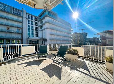 Jesolo lido SUPER TERRAZZA piazza Aurora