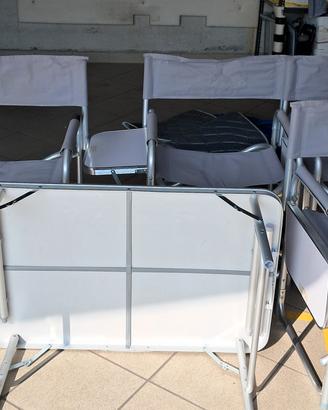 Sedie e tavolo per campeggio 