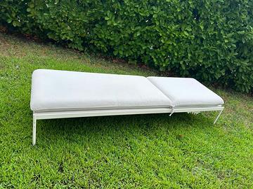 lettino prendisole con cuscino