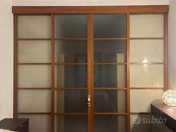 PORTA SCORREVOLE IN VETRO SATINATO E LEGNO