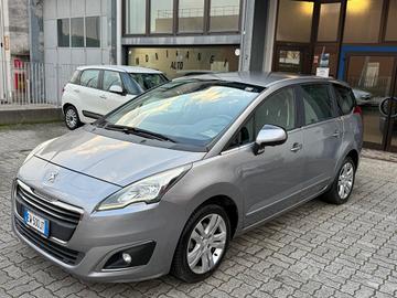 Peugeot 5008 7 posti GARANZIA COMPLETA 1.6 HDi 115