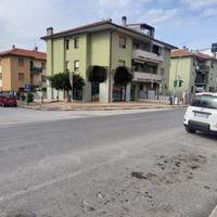 Locale commerciale falconara marittima