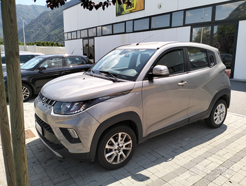 Suv Mahindra Kuv 100