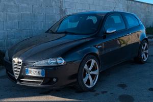 Alfa Romeo 147 Q2 