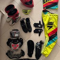 Abbigliamento tecnico motocross enduro