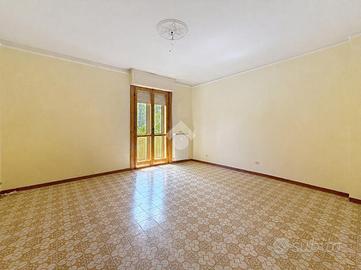 4 LOCALI A COLLESALVETTI