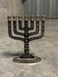 Menorah di gerusalemme