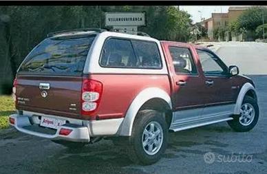 hard top con vetri copertura cassone