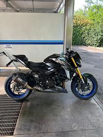 Suzuki Gsx-S 750 Yugen carbon
