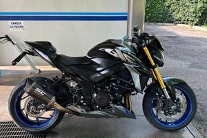 Suzuki Gsx-S 750 Yugen carbon