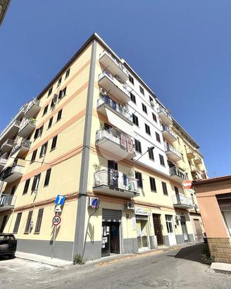 4 LOCALI A PALERMO