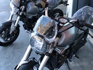 Voge Trofeo 300 acx scrambler