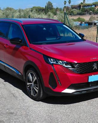 Peugeot 5008 - 2022 - sinistrata
