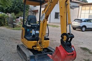 miniscavatore komatsu  PC 16 R