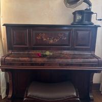 Pianoforte verticale d’epoca Mickleburgh