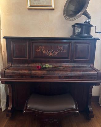 Pianoforte verticale d’epoca Mickleburgh