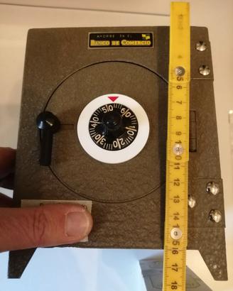 CASSAFORTE vintage SALVADANAIO