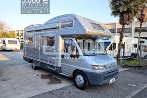Camper Mansardato Arca Superamerica 415