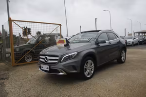 Mercedes-benz GLA 200 D 90..000 KM (NUOVA)