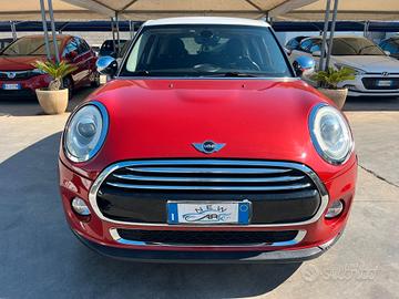 Mini Mini 1.5 Cooper D 5 porte demolita per esport