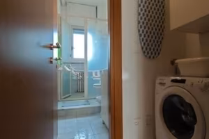 Camera libera subito in zona Darsena