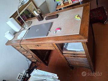 Scrivania / Scrittoio in legno d'epoca
